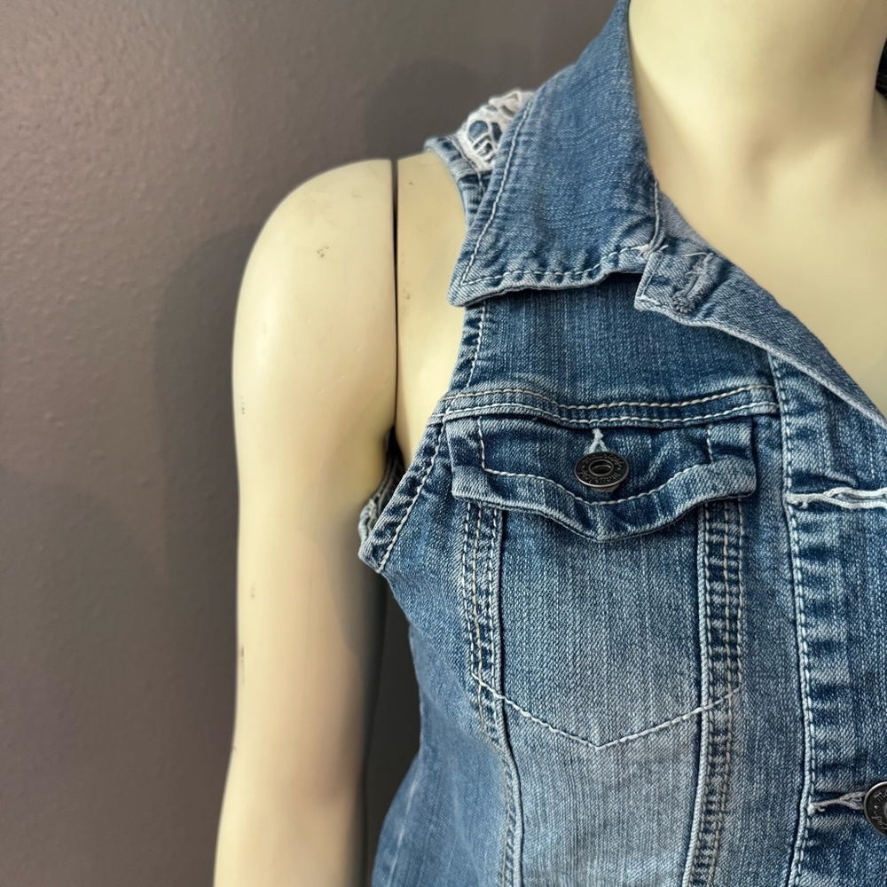 Denim Sleeveless Vest - Picture 5 of 13